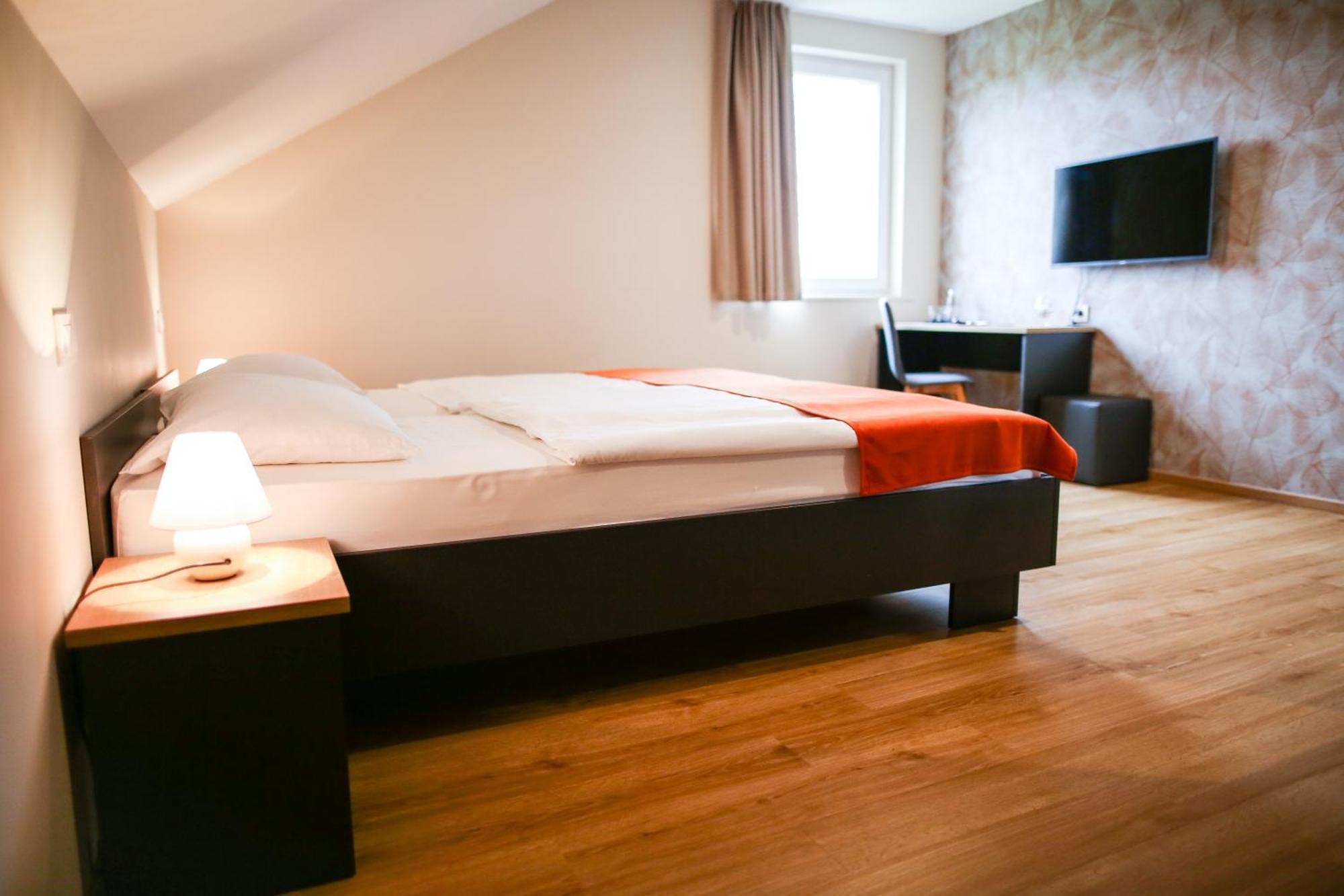 Domžale Ambient Hotel מראה חיצוני תמונה