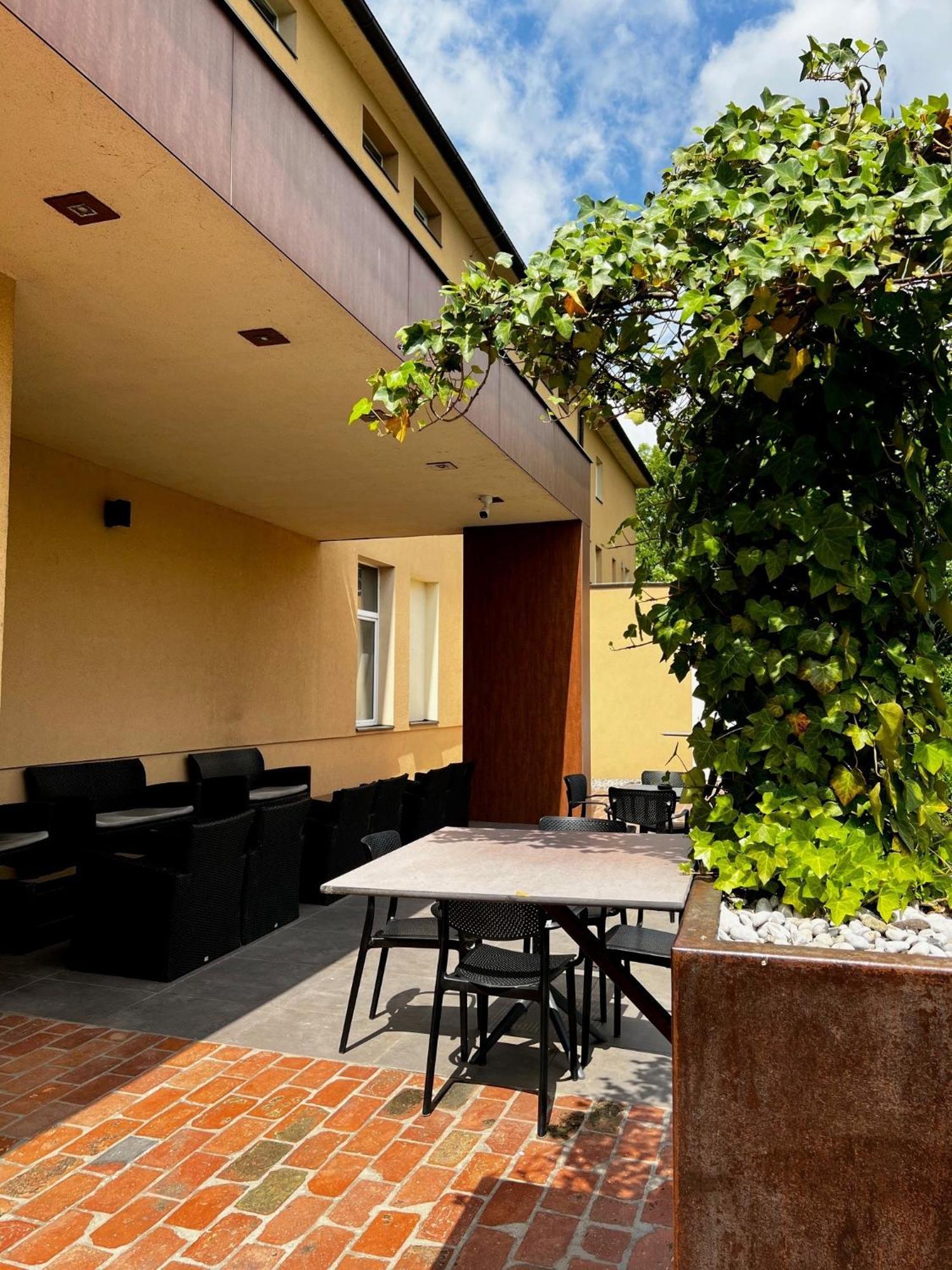 Domžale Ambient Hotel מראה חיצוני תמונה